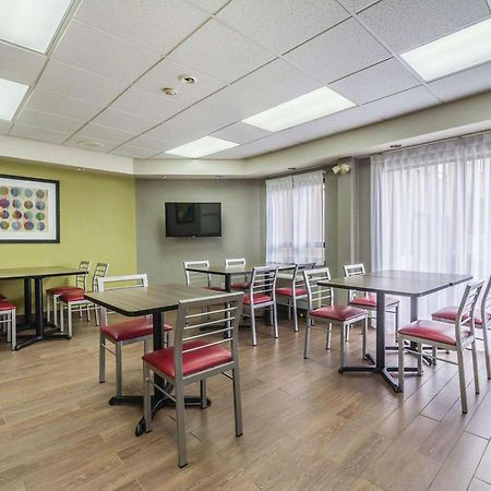 Comfort Inn Thetford Mines Exterior photo