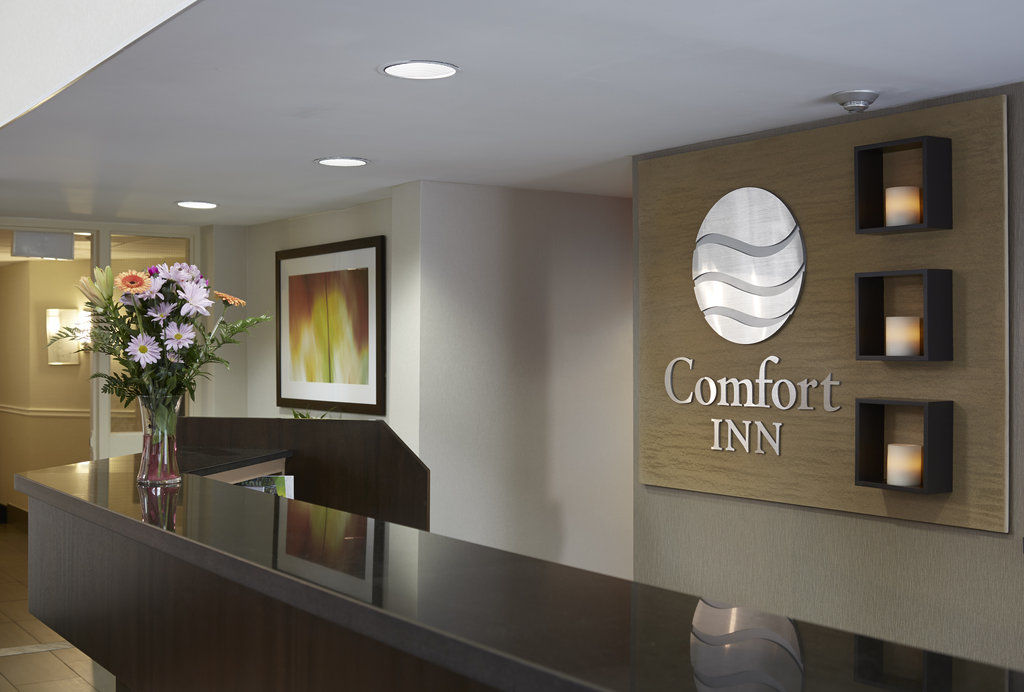 Comfort Inn Thetford Mines Exterior photo